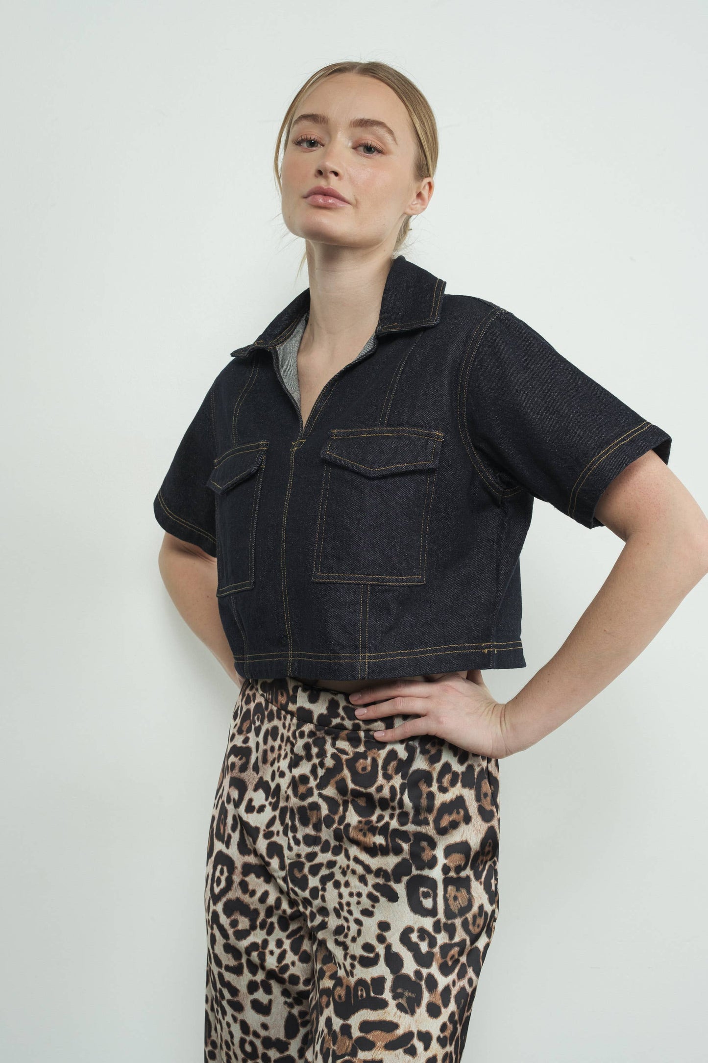 DENIM CROP TOP WITH POCKET