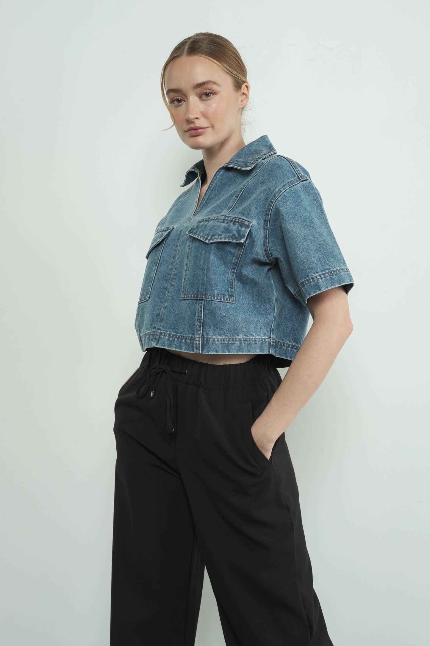 DENIM CROP TOP WITH POCKET