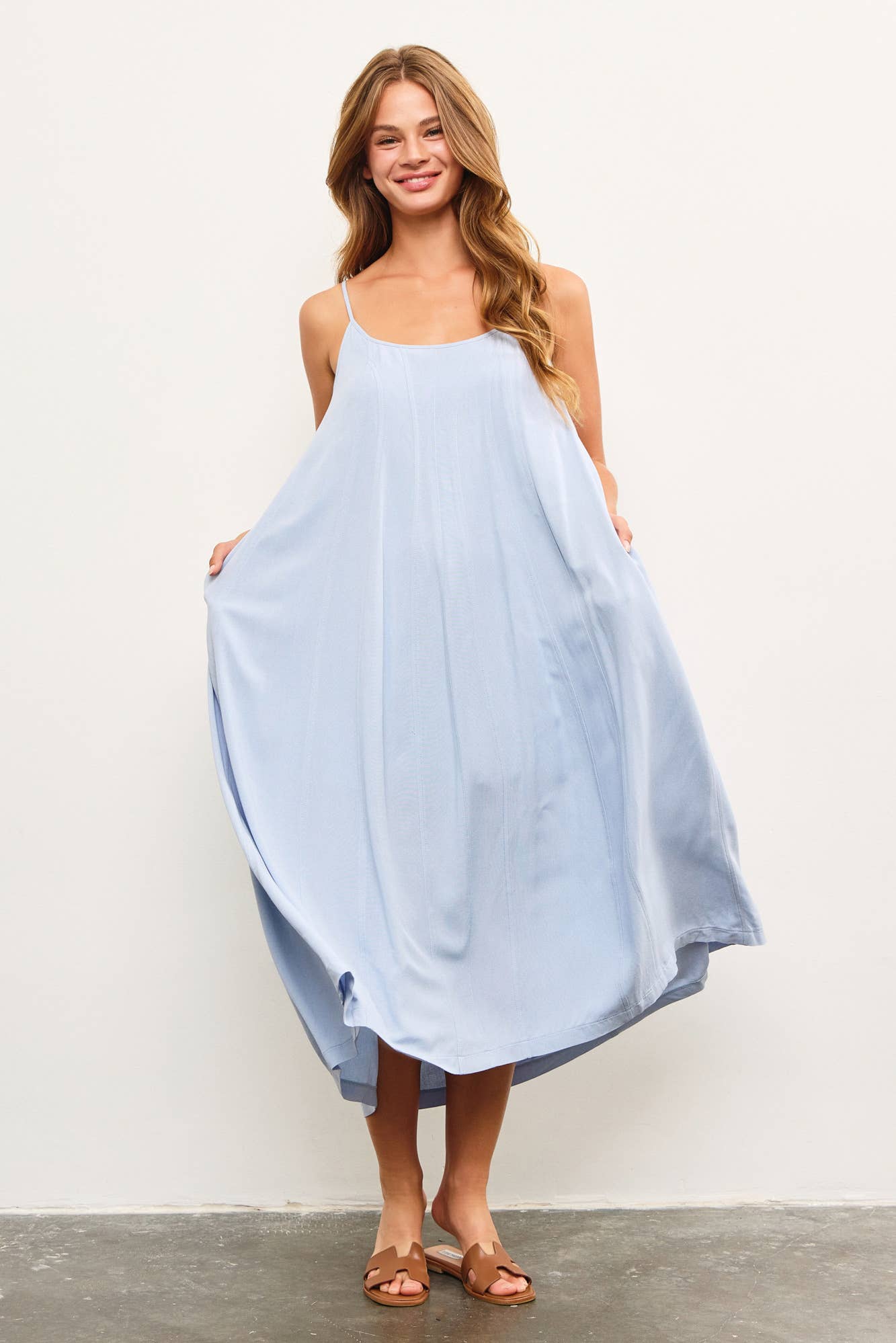 FLOWY CAMI DRESS