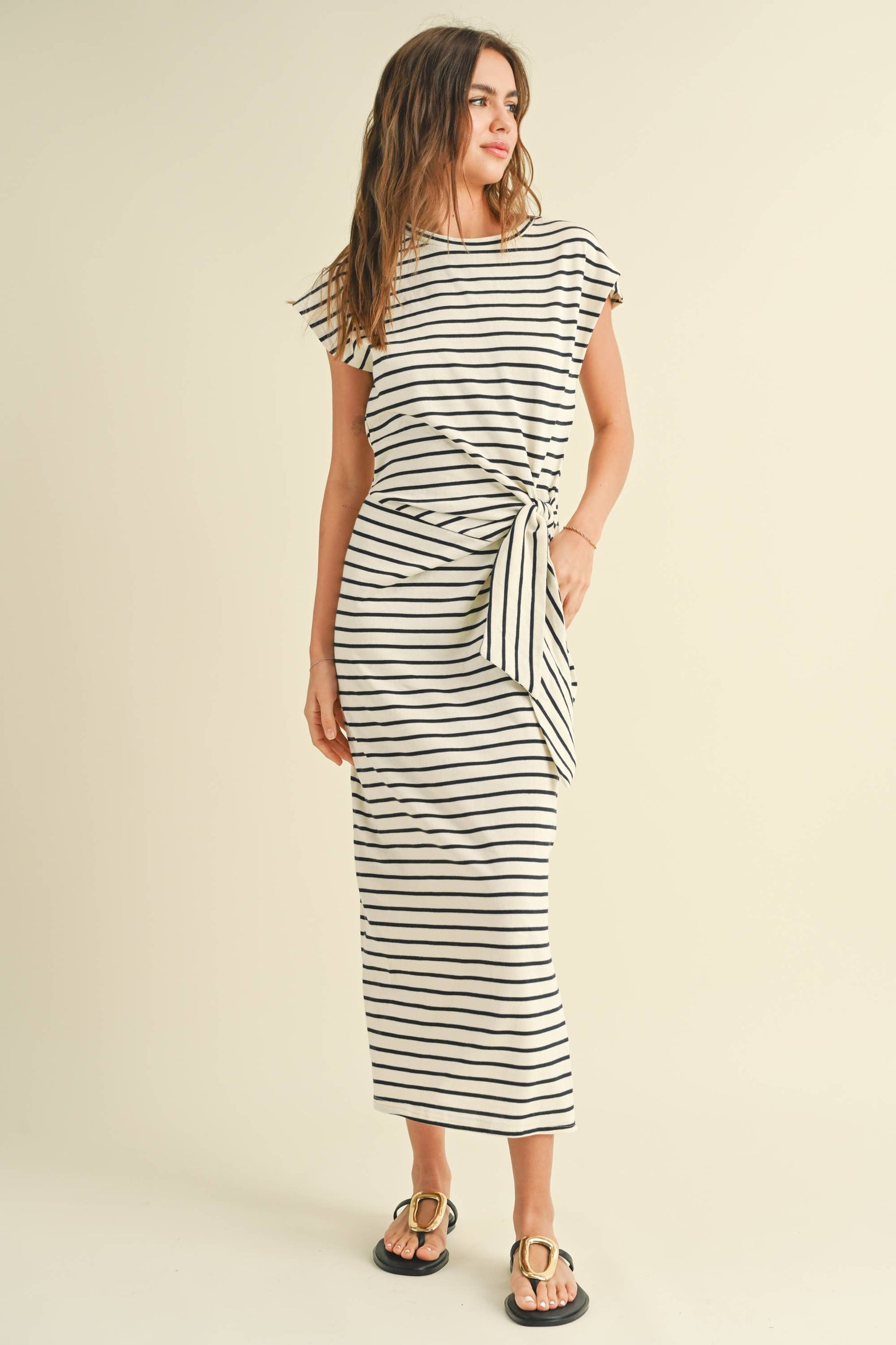D3620   STRIPE PATTERN KNOT DETAIL DRESS