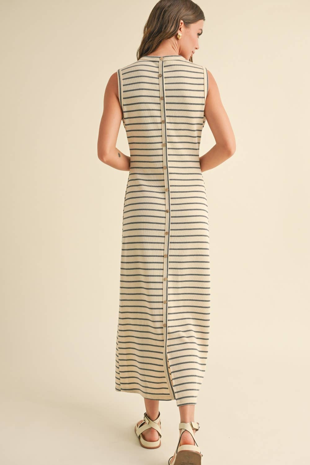 D4253   STRIPED PATTERN KNITTED DRESS