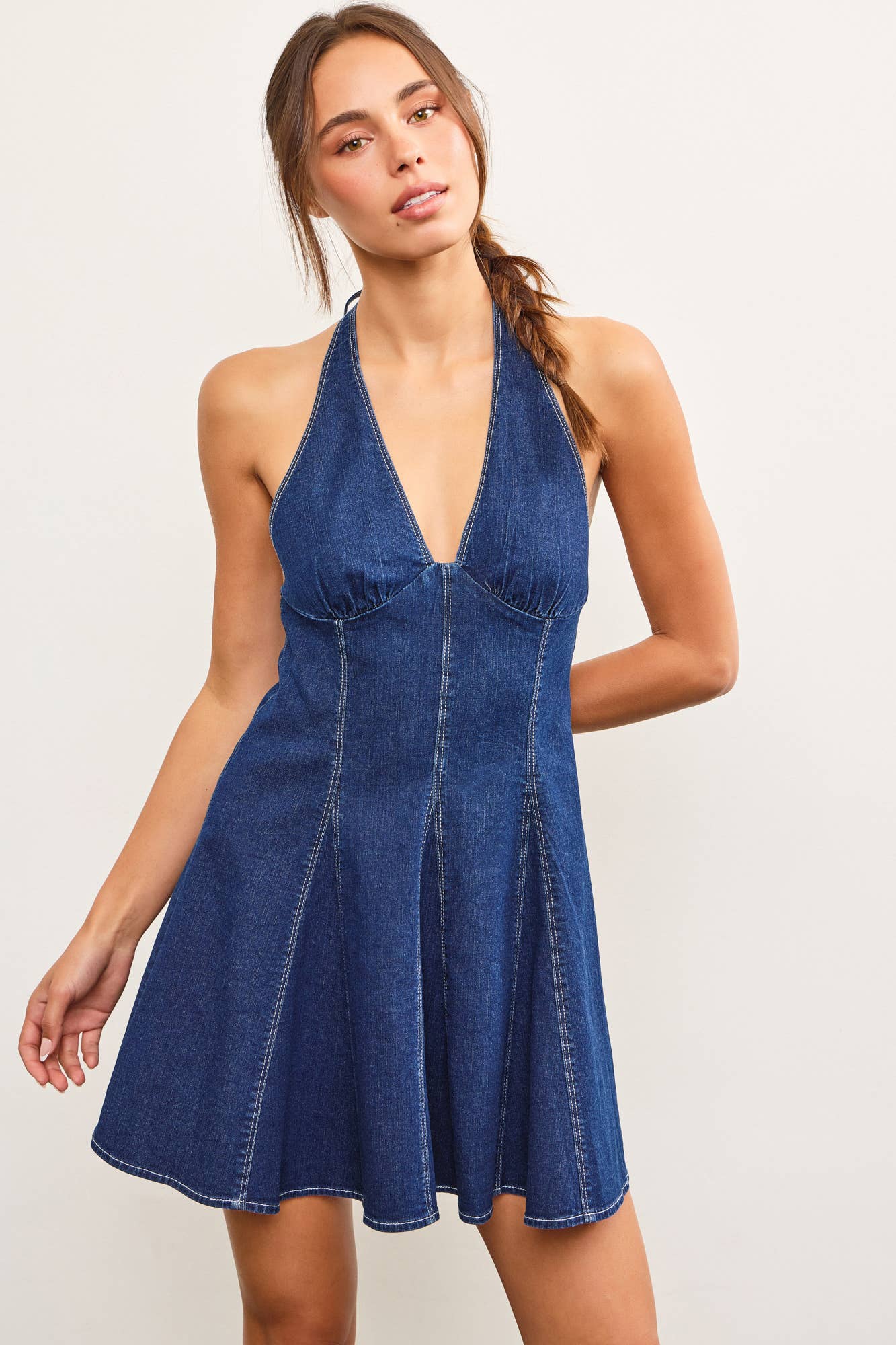 OPEN PLEATS HALTER NECK DENIM DRESS
