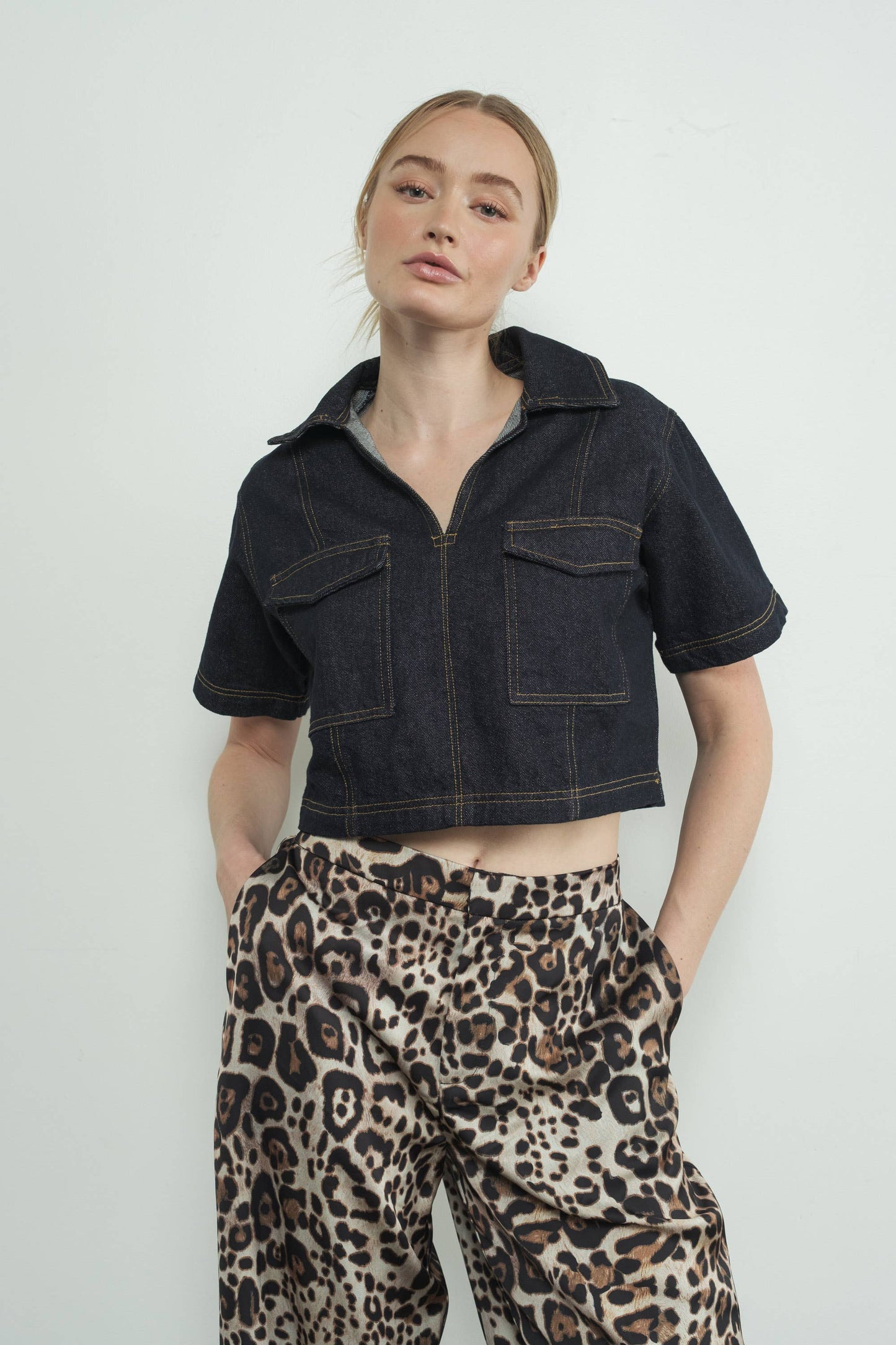 DENIM CROP TOP WITH POCKET