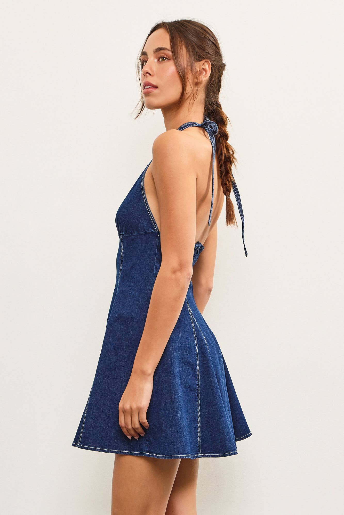 OPEN PLEATS HALTER NECK DENIM DRESS