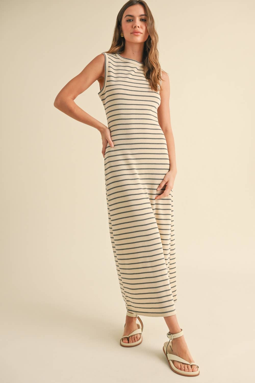 D4253   STRIPED PATTERN KNITTED DRESS