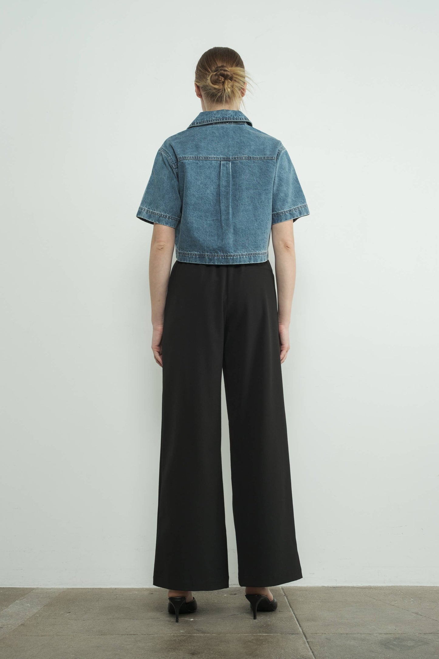 DENIM CROP TOP WITH POCKET