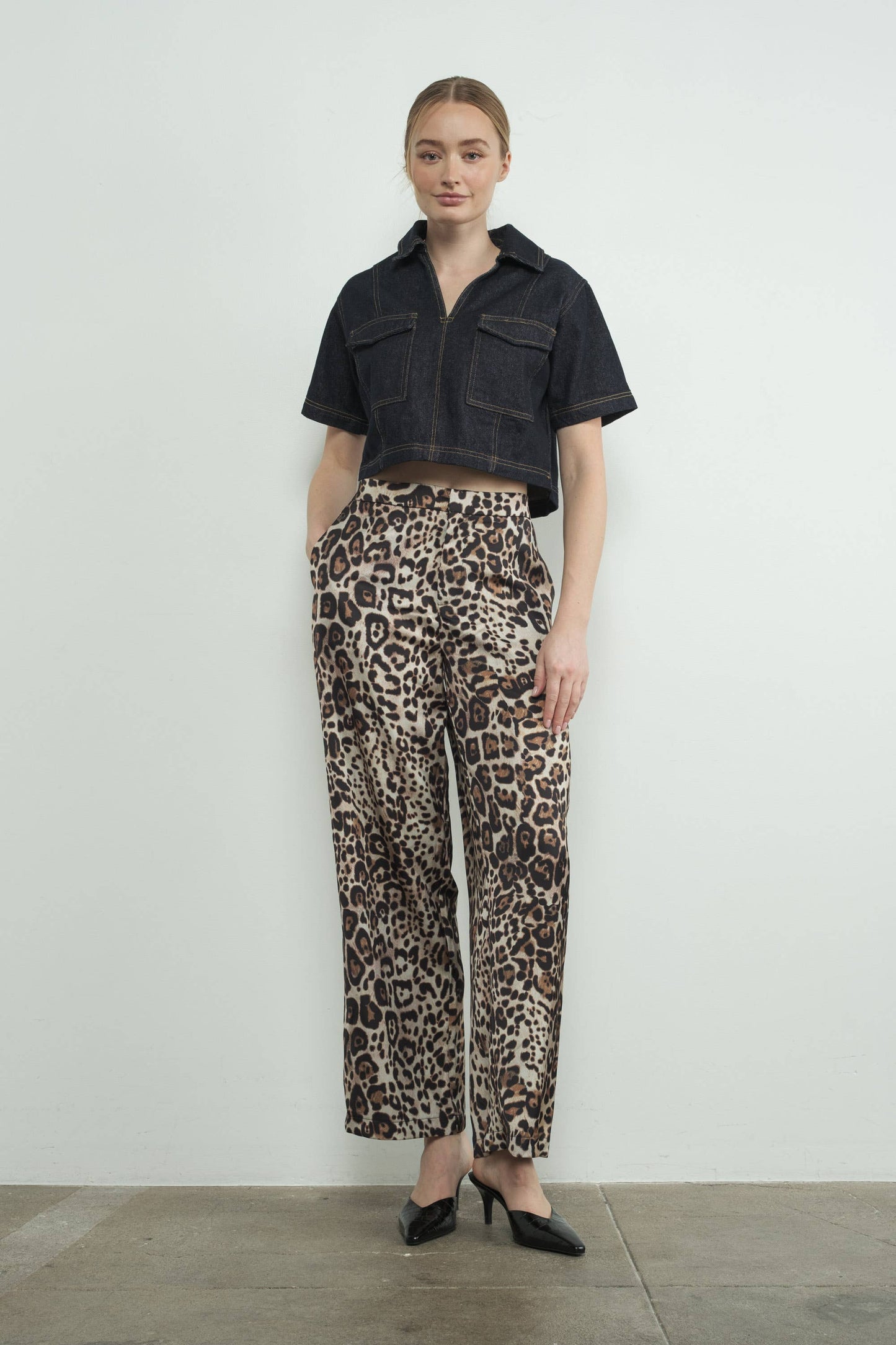 DENIM CROP TOP WITH POCKET