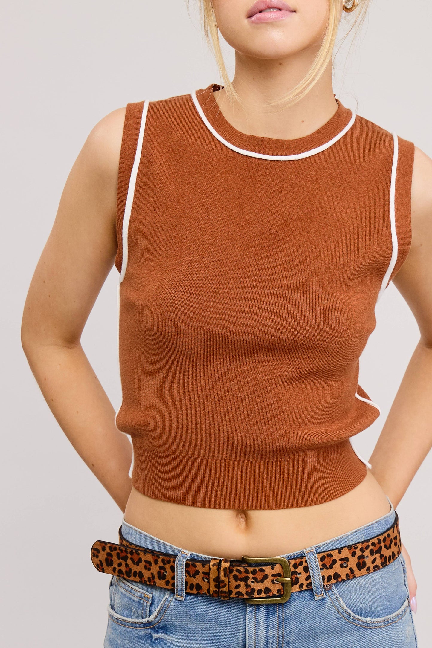 Minimalist Contrast Binding Trim Detail Tank Top