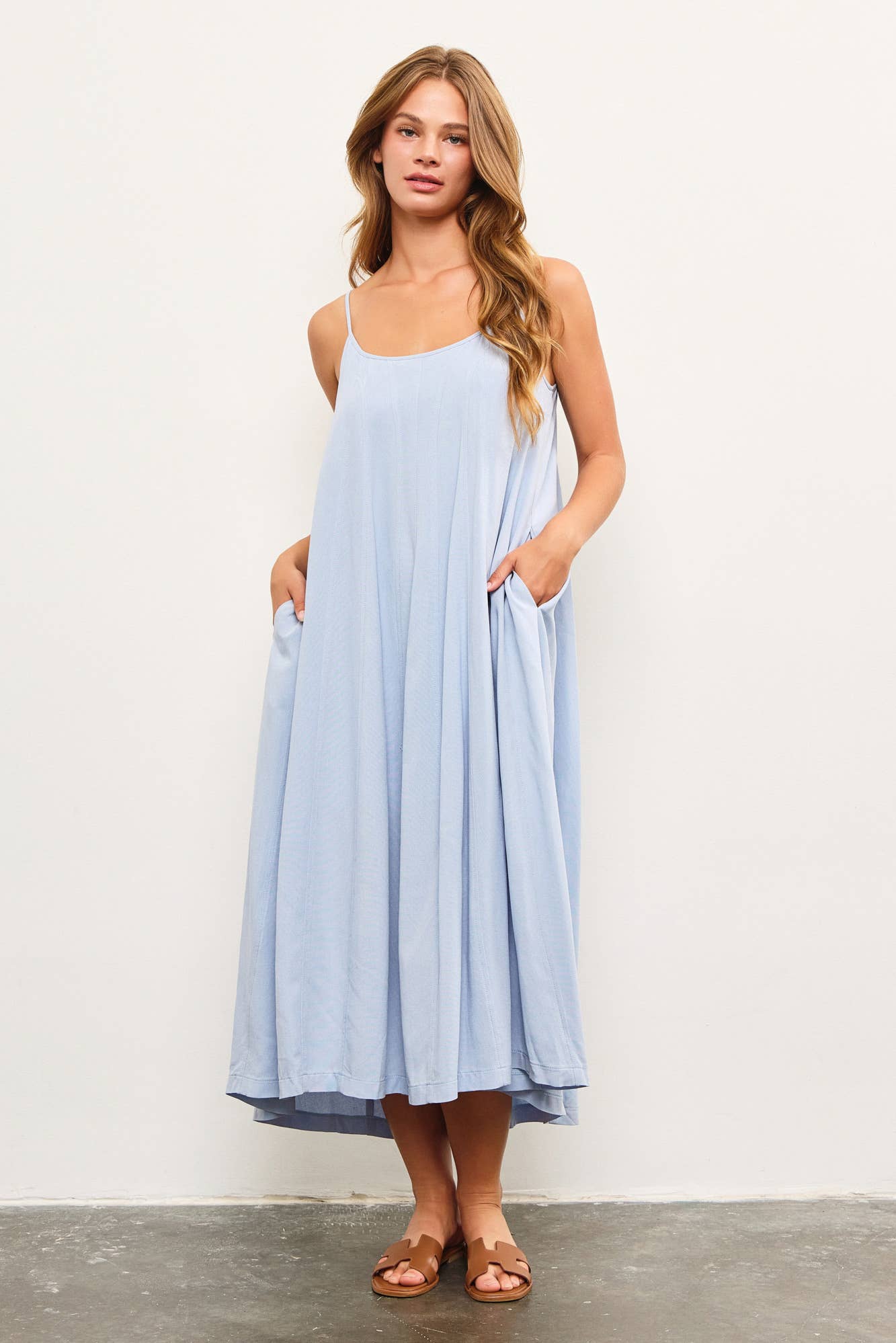 FLOWY CAMI DRESS