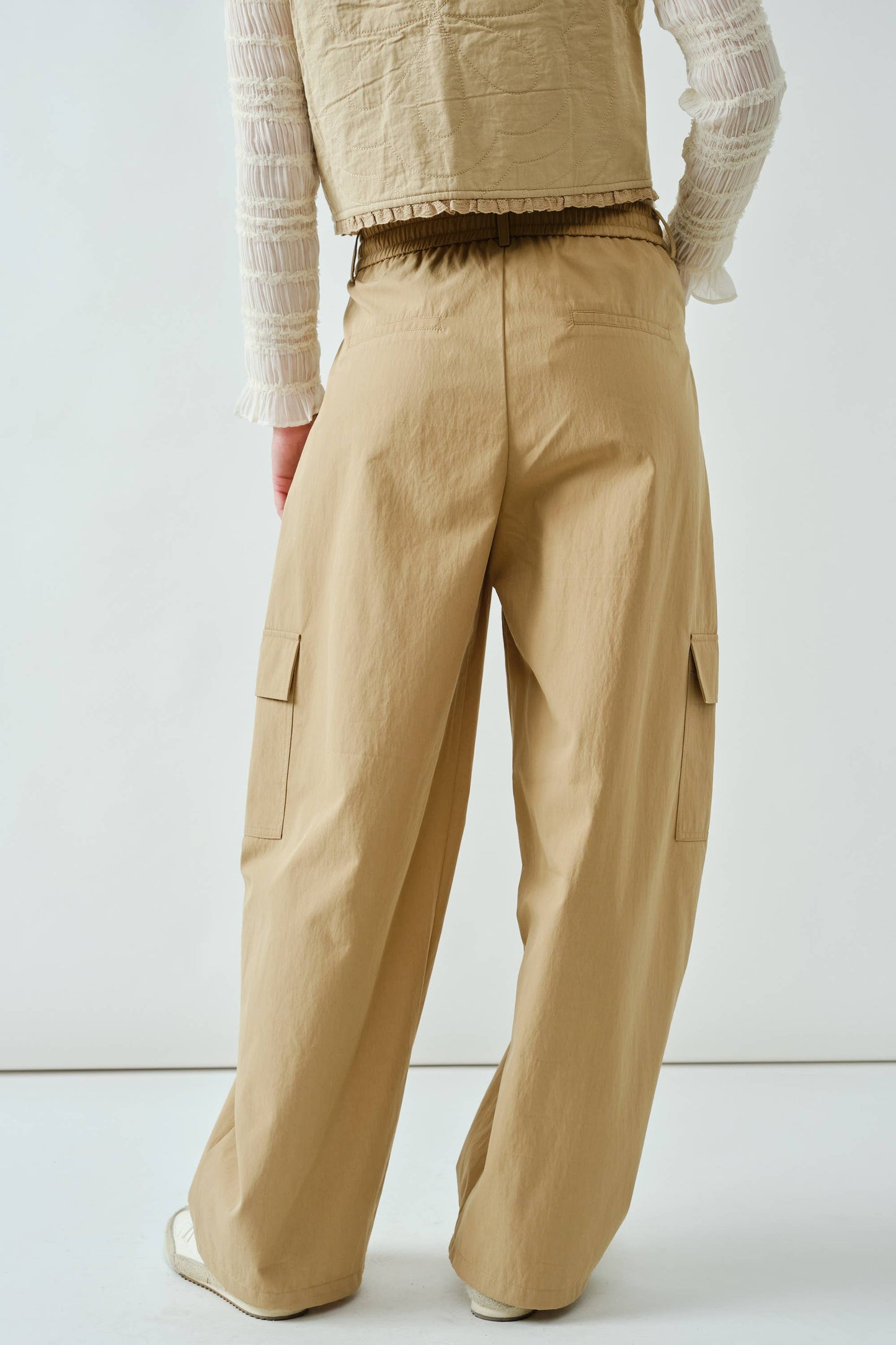 CARGO SEMI BARREL PANTS