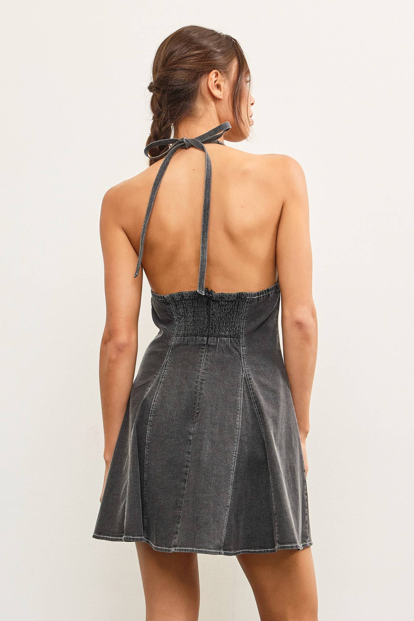 OPEN PLEATS HALTER NECK DENIM DRESS