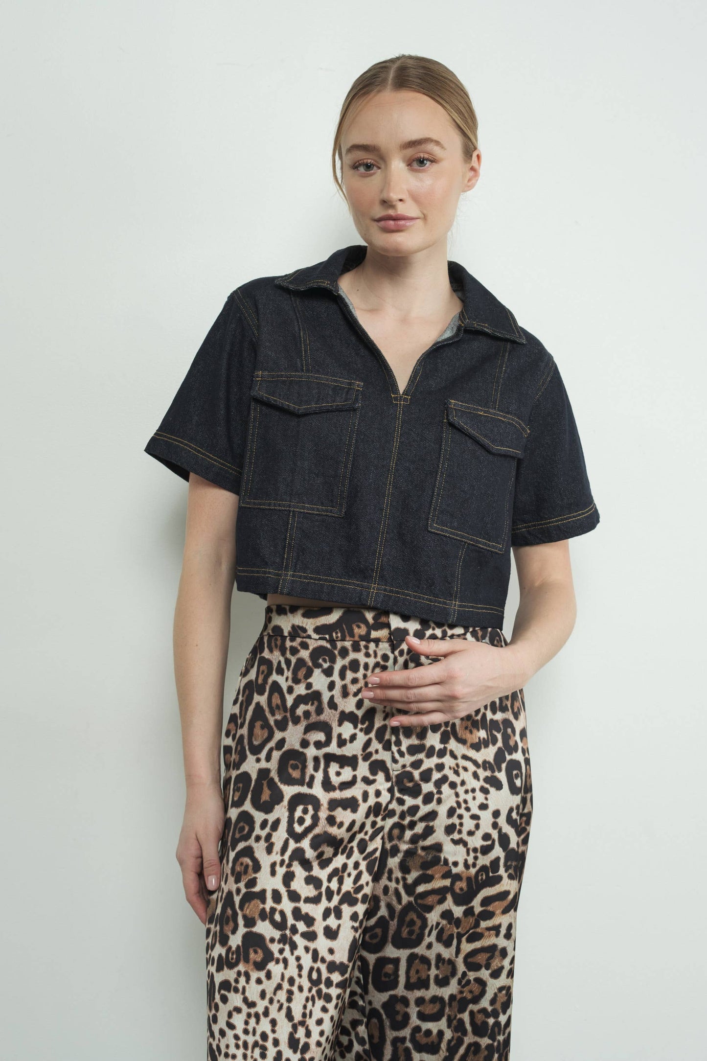 DENIM CROP TOP WITH POCKET