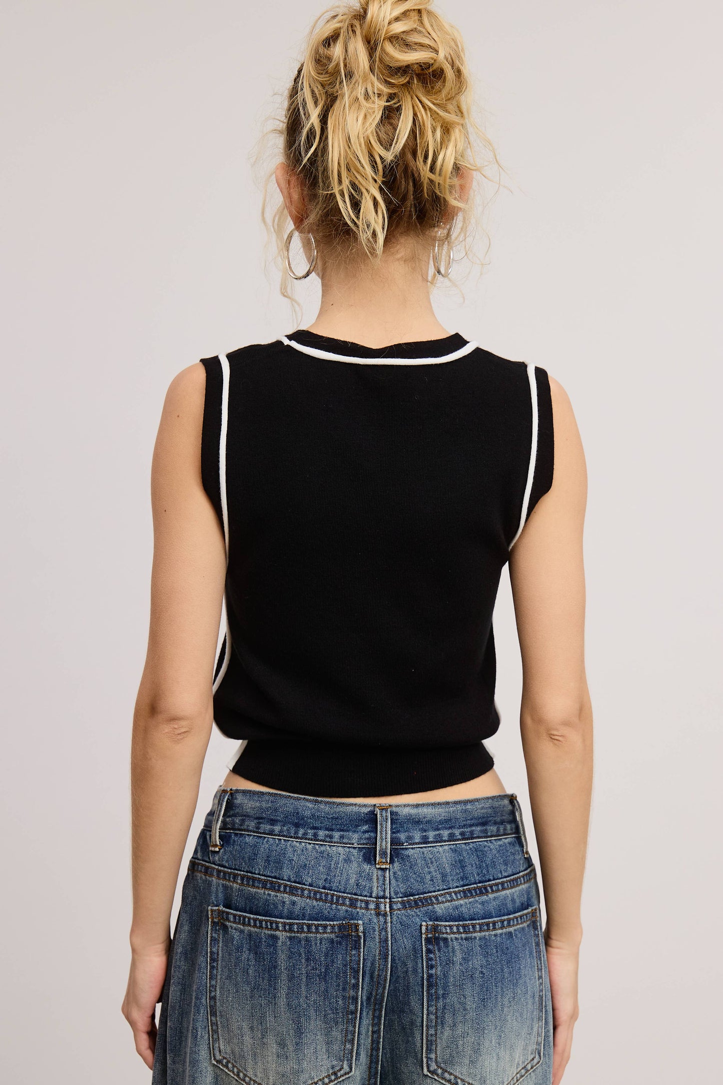 Minimalist Contrast Binding Trim Detail Tank Top